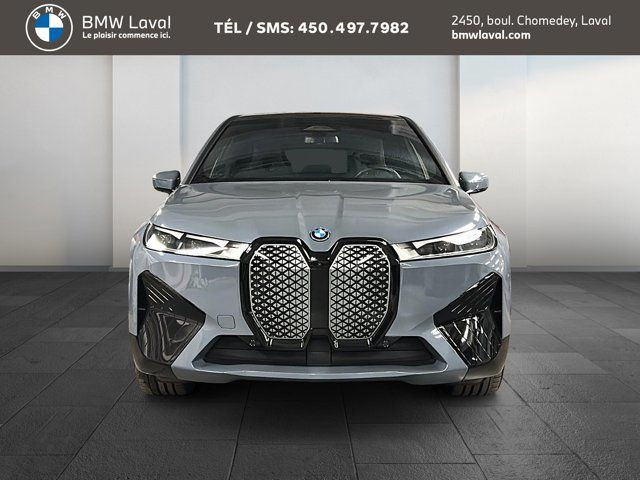 2025 BMW iX xDrive40 dans Autos et camions  à Laval/Rive Nord - Image 2
