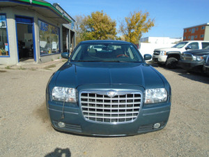 2005 Chrysler 300 4dr Sdn 300 RWD
