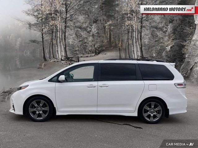 2018 Toyota Sienna SE in Cars & Trucks in Hamilton - Image 2