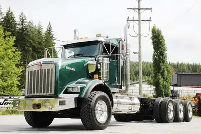 2019 Kenworth T800 Extended Day Cab Tri Drive X15 565HP 18 Spd Double Frame Stock #:5275 Exterior Co...