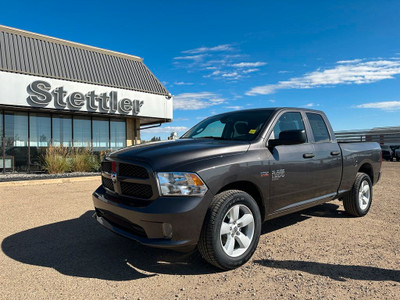  2023 Ram 1500 Classic EXPRESS QUAD CAB! 6'4" BOX! HEATED SEATS!