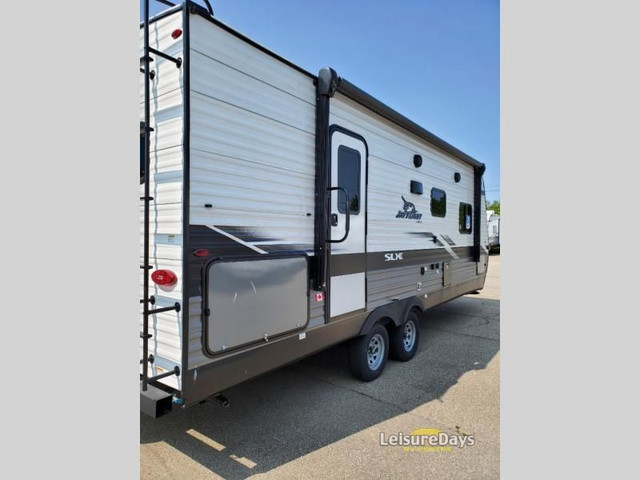 2022 Jayco Jay Flight SLX 8 240RBS in Travel Trailers & Campers in Ottawa - Image 4