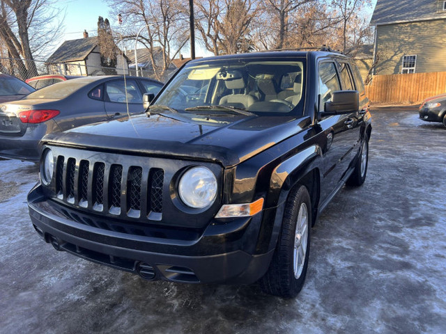 2010 Jeep Patriot 4WD 4dr Sport in Cars & Trucks in Edmonton - Image 3