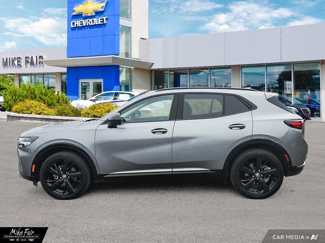2022 Buick Envision Essence AWD,moonroof,safety alert seat,he... in Cars & Trucks in Ottawa - Image 3