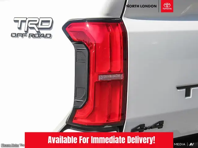 2025 Toyota Tacoma Hybrid in Cars & Trucks in London - Image 12