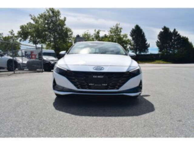 2023 Hyundai Elantra Luxury in Cars & Trucks in Burnaby/New Westminster - Image 2