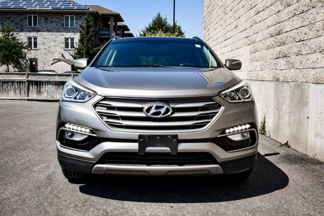 2017 Hyundai Santa Fe Sport 2.4L SE AWD • SUNROOF • HEATED LEATH in Cars & Trucks in Cornwall - Image 4