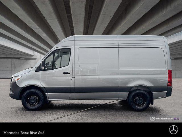 2025 Mercedes-Benz Sprinter 2500 144 Wheelbase High Roof RWD in Cars & Trucks in Longueuil / South Shore - Image 2