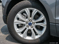 Command the road with this 2022 Ford Edge Titanium, boasting a powerful Twin-Scroll 2.0L EcoBoost en... (image 5)