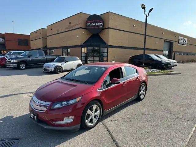 2015 Chevrolet Volt CERTIFIED, LEATHER, PLUG IN HYBRID, 1.4L 4 C dans Autos et camions dans Région de Mississauga/Peel - Image 2