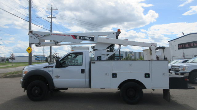 2012 Ford F-550 XL 4X4 BUCKET TRUCK WITH TEREX HI RANGER LT40 in Cars & Trucks in Edmonton