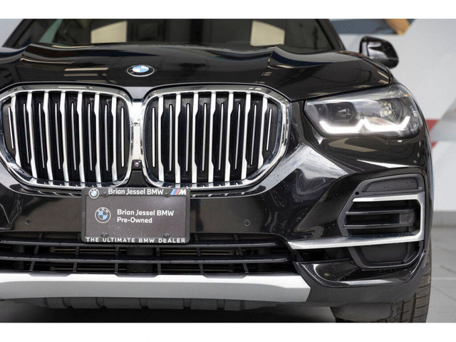 2022 BMW X5 xDrive40i in Cars & Trucks in Vancouver - Image 4