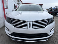 Black Label | 4WD | HEATED AND COOLED LEATHER SEATS | SUNROOF | TWO TONE This 2015 Lincoln MKC Black... (image 2)