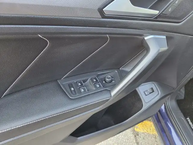 2022 Volkswagen Tiguan Comfortline in Cars & Trucks in Calgary - Image 17