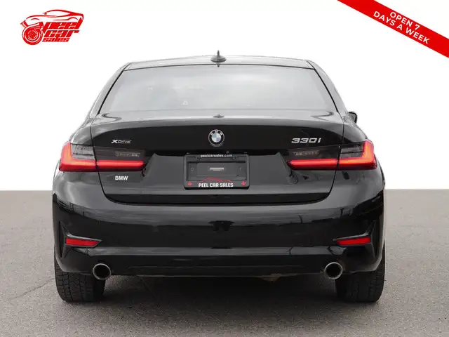 2021 BMW 3 Series 330i xDrive, Sunroof, AWD, Apple CarPlay. in Cars & Trucks in Oakville / Halton Region - Image 5