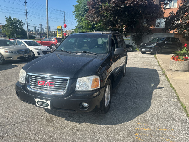2008 GMC Envoy 4WD 4dr SLE in Cars & Trucks in Mississauga / Peel Region - Image 3