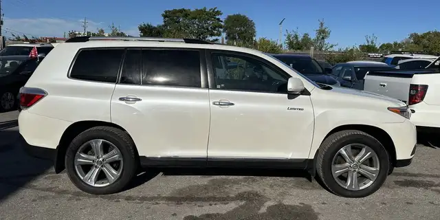 2012 Toyota Highlander Limited in Cars & Trucks in Mississauga / Peel Region - Image 7