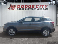 This Nissan Qashqai boasts a Regular Unleaded I-4 2.0 L/122 engine powering this Variable transmissi... (image 1)