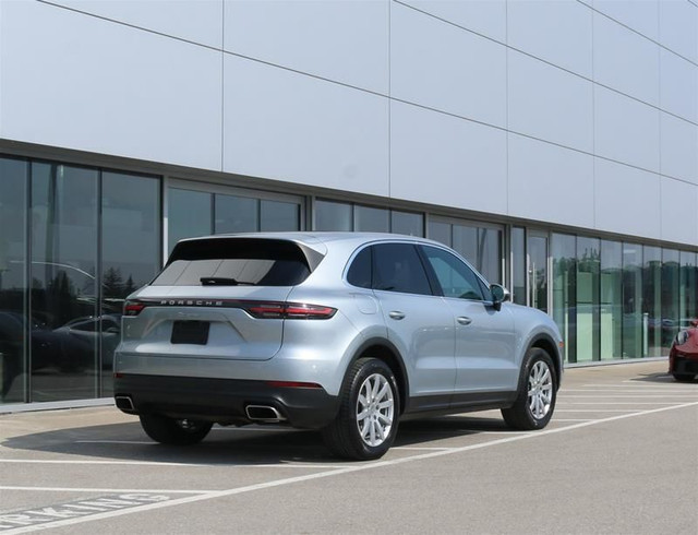 2021 Porsche Cayenne in Cars & Trucks in Markham / York Region - Image 3