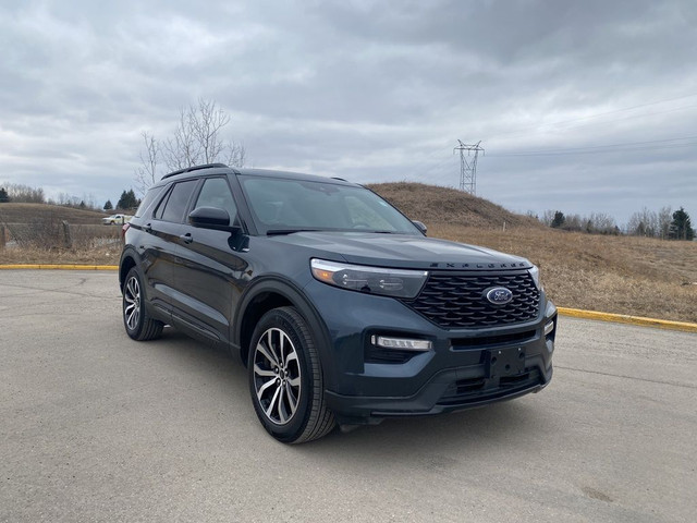  2022 Ford Explorer ST-Line in Cars & Trucks in Calgary