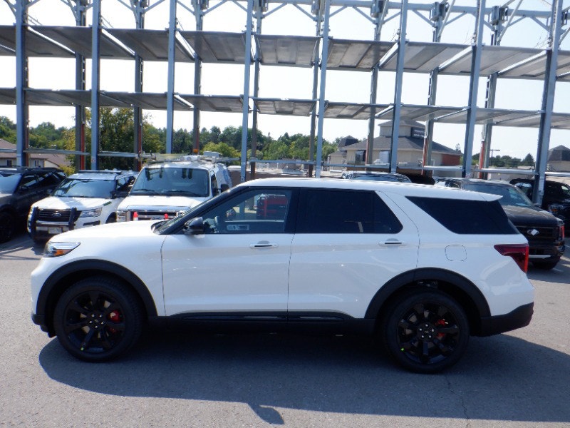  2022 Ford Explorer ST 4WD