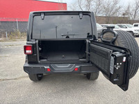 Jeep**Wrangler**Unlimited Sahara**2.0L**4x4**Automatic**Leather Seats**Heated Seats**Heated Steering... (image 9)