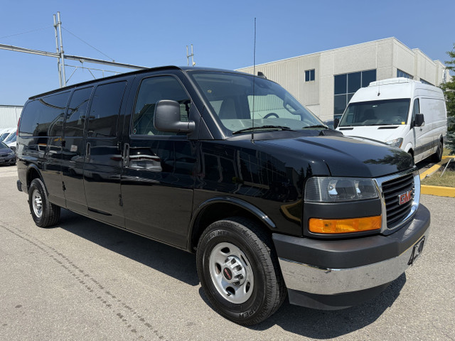 2023 GMC Savana Passenger LT in Cars & Trucks in Oakville / Halton Region - Image 4
