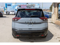 MIDNIGHT EDITION NISSAN ROGUE WITH A CLEAN CARFAX! - Leather Interior - Panoramic Sunroof - Power Li... (image 7)