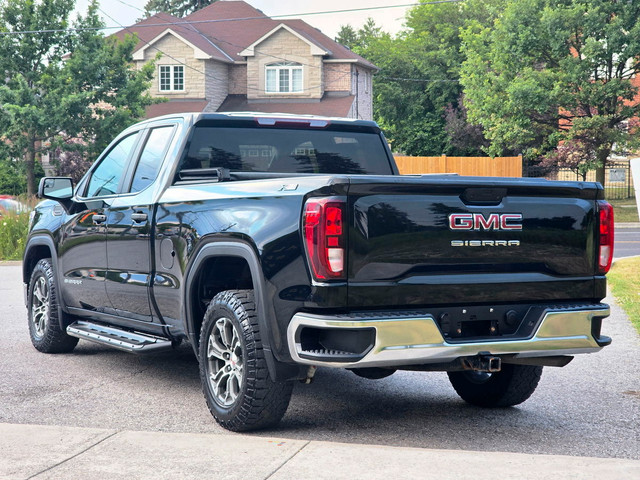 2021 GMC Sierra 1500 4WD w/X32 Off Road Pkg | One Owner! in Cars & Trucks in City of Toronto - Image 3