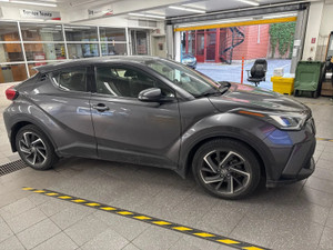 2021 Toyota C-HR LIMITED+CUIR+MAGS EXCLUSIF+APPLE CARPLAY