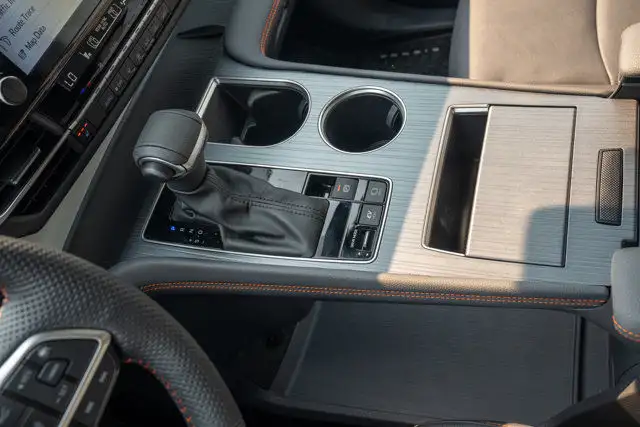 2024 Toyota Sienna XSE AWD in Cars & Trucks in Edmonton - Image 25