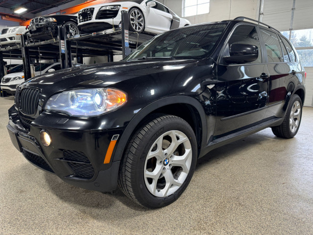 2012 BMW X5 AWD 35i - BLUETOOTH - NAVIGATION - BACKUP CAMERA/TOP in Cars & Trucks in Mississauga / Peel Region