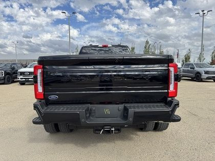 2025 Ford F-450 SUPER DUTY PLATINUM DRW w/FX4, PRO PWR, MNRF & M in Cars & Trucks in Edmonton - Image 4