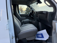 2025 CHEVROLET EXPRESS G3500 LT - 12 Passenger - 6.6 Lit - 8 Cylinder Gasoline engine. White exterio... (image 8)