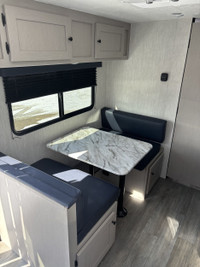 This under 3500lb trailer is perfect whether you're camping or travelling! Enjoy the luxury of havin... (image 8)