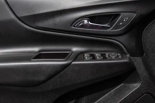 2021 Chevrolet Equinox LT * AWD * Carplay * Climatisation * Bas  in Cars & Trucks in City of Montréal - Image 11