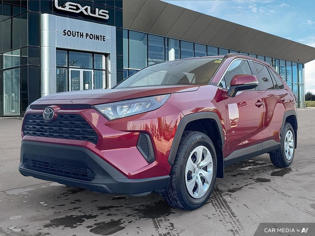 2020 Toyota RAV4 LE AWD in Cars & Trucks in Edmonton