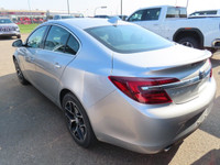 The 2017 Buick Regal Sport Touring blends refined design, confident turbocharged performance, and pr... (image 4)