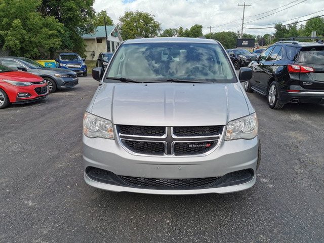 2012 Dodge Grand Caravan SE in Cars & Trucks in Belleville - Image 2