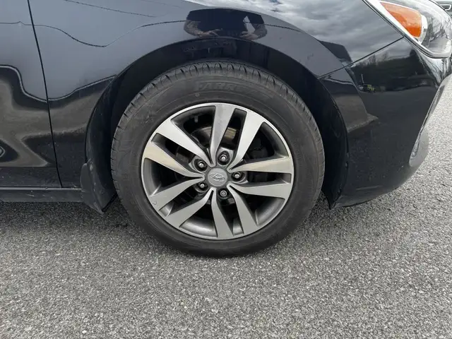 Hyundai Elantra GL Manual Cloth Screen Mags Camera Reverse 2018 for sale62864351686786123