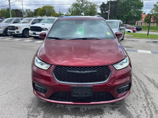 2021 Chrysler Pacifica Touring-L Plus |AWD | Clean Carfax in Cars & Trucks in London - Image 2