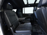 2022 Chevrolet Suburban LT 4WD DURAMAX Diesel 3.0, Summit White on black Leather, Second Row Bucket... (image 9)