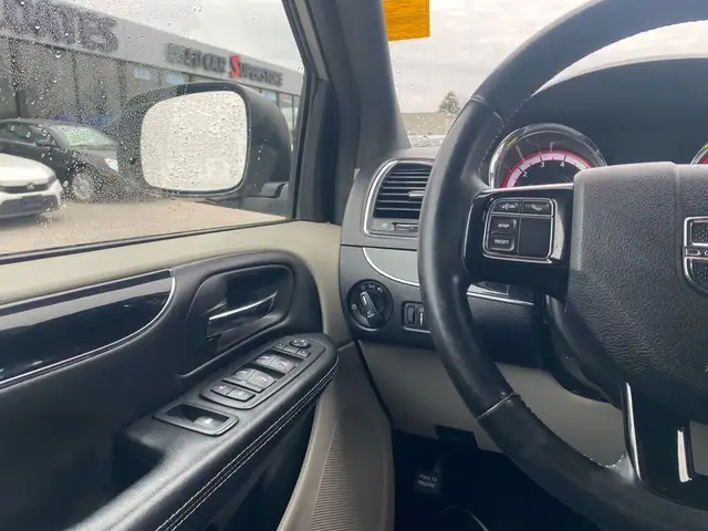 2019 Dodge Grand Caravan SXT Premium Plus ~Leather ~Nav ~Power S in Cars & Trucks in Barrie - Image 24