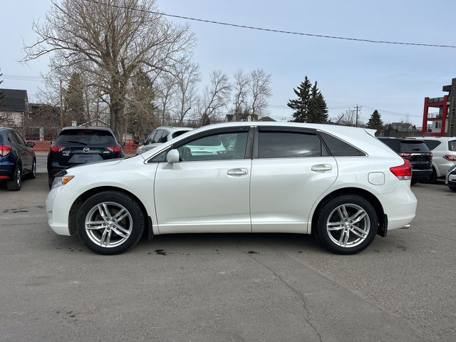 2011 Toyota Venza in Cars & Trucks in Calgary - Image 3