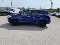 Bluetooth, SiriusXM, Heated Seats! The Escape is a Top Safety Pick award winner from the Insurance I... (image 7)