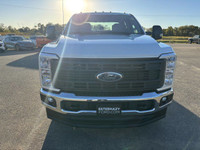 ENGINE: 6.8L 2V DEVCT NA PFI V8 GAS -inc: Flex fuel (STD),Four Wheel Drive,Tow Hitch,Power Steering,... (image 1)