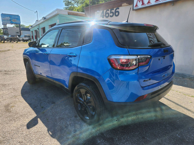 2020 Jeep Compass Altitude 4x4 One Owner No Accidents in Cars & Trucks in City of Toronto - Image 2