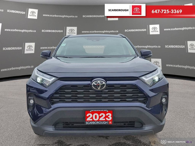 2023 Toyota RAV4 XLE Premium AWD | Leather | Sunroof | Alloys dans Autos et camions  à Ville de Toronto - Image 2