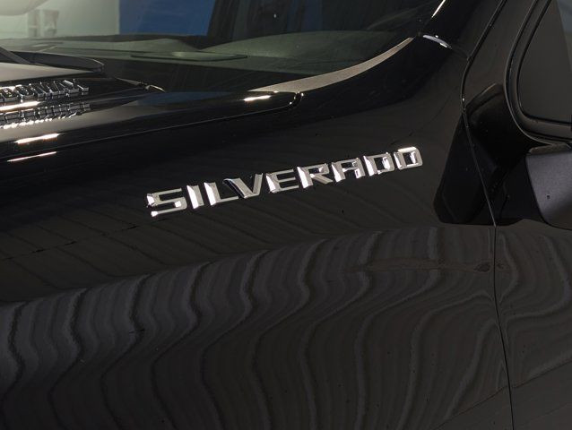 2025 Chevrolet Silverado 1500 Work Truck- Trailering Pkg in Cars & Trucks in Barrie - Image 3