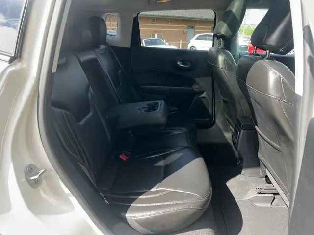 2018 Jeep Compass Limitée in Cars & Trucks in Saint-Hyacinthe - Image 14